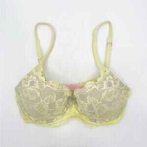 VICTORIA’S SECRET Bra Size 32D Body By Victoria Lined Demi Lace Yellow Lingerie
